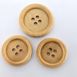 KOKA POGAS 18-30mm - dabīgas koka pogas adījumiem un apģērbam